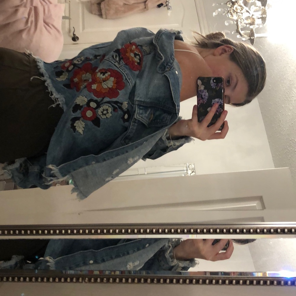 Zara cropped denim jacket ✨